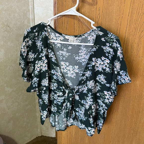 American Eagle Outfitters Tops - American Eagle Babydoll Crop Top